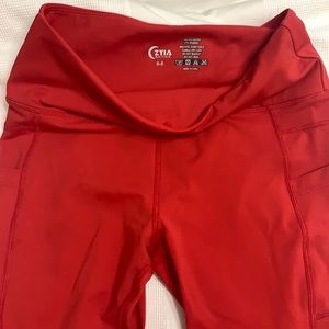 Zyia Hi-Rise Light n Tights Capri 20” size 6-8